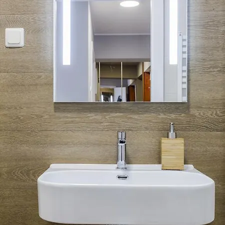 Apartament Na Cieplej Blisko Centrum I Aquaparku Апартаменты *